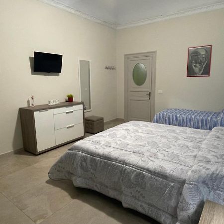 Porte Maqueda باليرمو المظهر الخارجي الصورة
